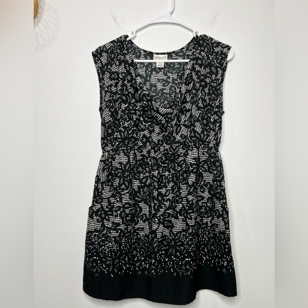 Motherhood Tunic or Babydoll Style Top Size Small